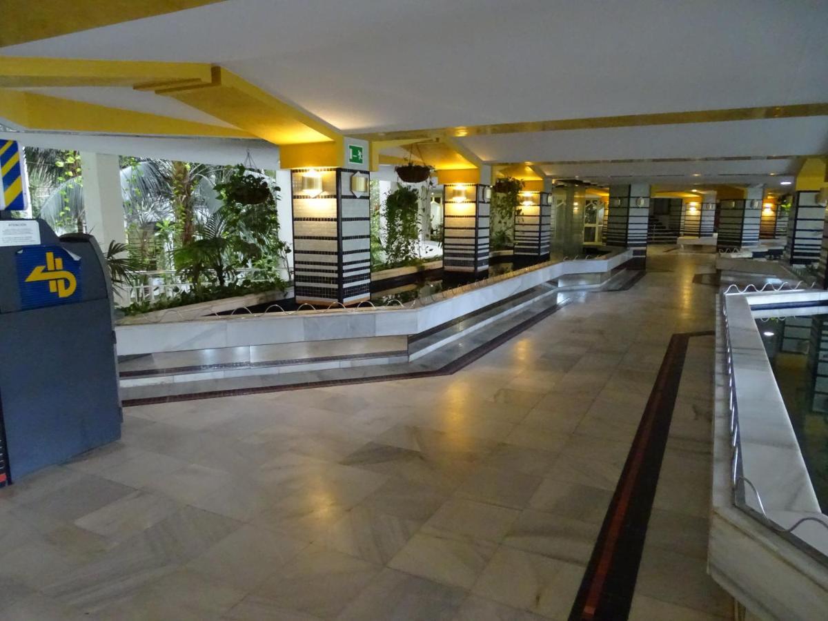 Apartamento En Benalbeach Benalmádena Kültér fotó